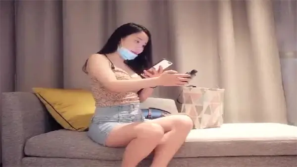 极品学妹欣欣直播自慰！香蕉塞穴狂干内射爆浆
