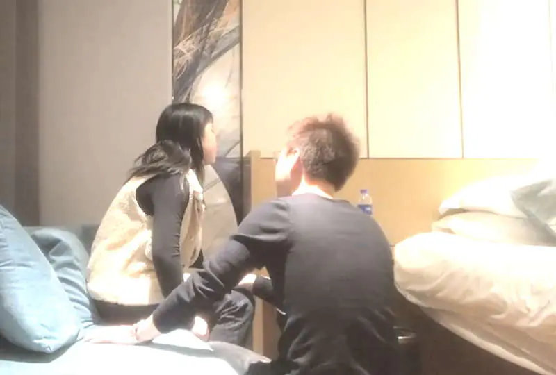 探花哥在外闯荡江湖,第一次上妹子还要看她脸色